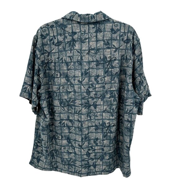 Claiborne Mens Blue & White 100% Silk Button-Up Short Sleeve Shirt L - Picture 3 of 10